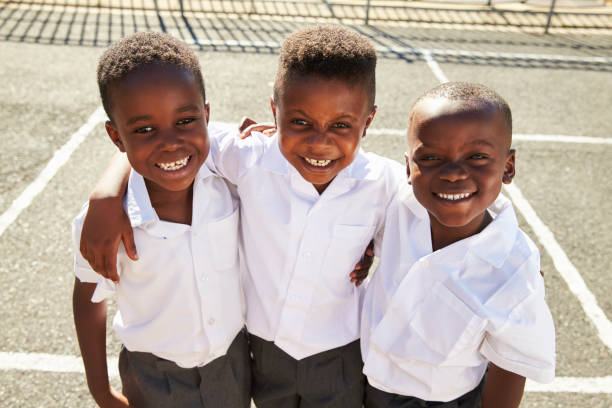 Emuna learners smiling together outside